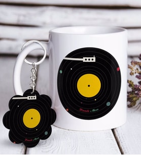 BK Gift Kişiye Özel Retro Plak Beyaz Kupa ve Anahtarlık Hediye Seti (Model 1)