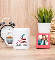 Genel Müdür Beyaz Kupa Bardak ve Kırmızı Mini Fotoğraf Çerçevesi