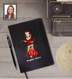 Kişiye Özel Yılbaşı Bayan Karikatürlü Siyah Defter Kalem Hediye Seti Model-8