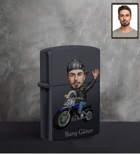 Kişiye Özel Erkek Karikatürlü UV Baskılı Siyah Benzinli Çakmak Model-1