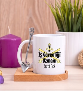 İş Güvenliği Uzmanı Ahşap Altlıklı Beyaz Kupa Bardak