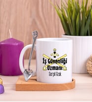 İş Güvenliği Uzmanı Ahşap Altlıklı Beyaz Kupa Bardak