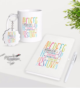 BK Gift Kişiye Özel Dünyanın En İyi Öğretmeni Kupa Anahtarlık Beyaz Defter Kalem Hediye Seti-6 (Model 1)