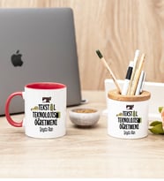Tekstil Teknolojisi Öğretmeni Kırmızı Kupa Bardak Ve Masa İsimliği Hediye Seti