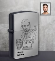 Kişiye Özel Yılbaşı Erkek Karikatürlü Siyah Benzinli Çakmak Model-5