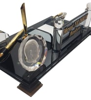 Kristal Masaüstü Kalemli isimlik - Ofis Makam Hediyesi M215 ATATURK LOGOLU GOLD Masa İsimliği (Altın)