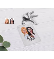 BK Gift Kişiye Özel Kız Kardeşler Karikatürlü Şeffaf Pleksi Anahtarlık-11 (Beyaz)