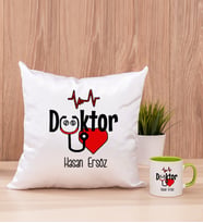 Doktor Kare Yastık ve Yeşil Kupa Bardak