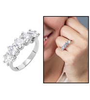 Starlight Diamond Pırlanta Montür 925 Ayar Gümüş Bayan Beştaş Yüzük