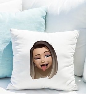 Emoji Kız Stiker Yastığı