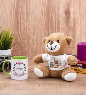 İsim Yazılı ve Tarihli Yeşil Kupa Bardak ve Peluş Ayıcık