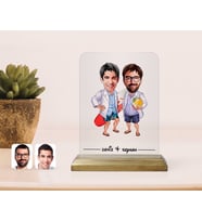 BK Gift Kişiye Özel Kankalar Karikatürlü Ahşap Standlı Çerçeve-2 (Beyaz)
