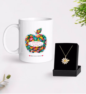 BK Gift Kişiye Özel Dünyanın En İyi Öğretmeni Beyaz Kupa ve Papatya Kolye Hediye Seti-12 (Model 1)