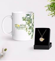 BK Gift Kişiye Özel Papatya Temalı En İyi Öğretmen Kupa Ve Papatya Kolye Hediye Seti-5 (Model 1)