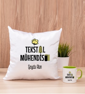 Tekstil Mühendisi Kare Yastık ve Yeşil Kupa Bardak