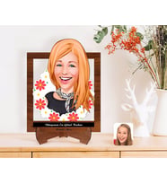 BK Gift Kişiye Özel Kadınlar Günü Dünyanın En Güzel Kadını Karikatürlü Ahşap Standlı 3D Biblo-1 (Beyaz)