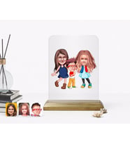 BK Gift Kişiye Özel Üç Kardeş Karikatürlü Ahşap Standlı Çerçeve-1 (Beyaz)
