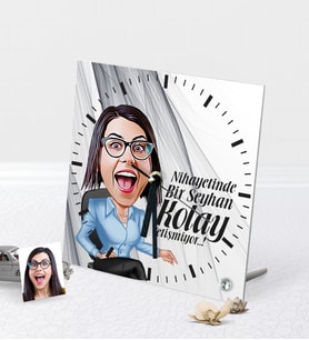 BK Gift Kişiye Özel Bayan Kolay Yetişmiyor Karikatürlü Masaüstü Kare Cam Saat - 2 (Beyaz)