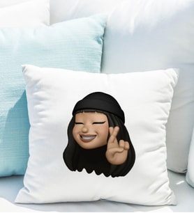 Emoji Kız Stiker Yastığı
