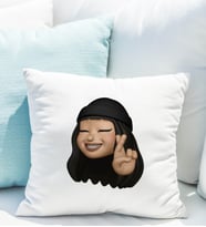 Emoji Kız Stiker Yastığı