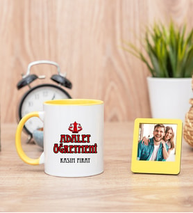 Adalet Öğretmeni Sarı Kupa Bardak ve Sarı Mini Fotoğraf Çerçevesi
