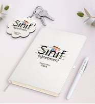 BK Gift Kişiye Özel Sınıf Öğretmeni Beyaz Defter Kalem ve Anahtarlık Hediye Seti-18 (Model 1)