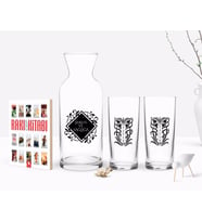 BK Gift Kişiye Özel Renkli Baskılı İsimli İkili Rakı Bardağı Karaf ve Cep Kitabı Hediye Seti-22 (Model 1)