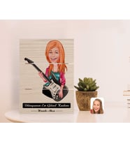 BK Gift Kişiye Özel Dünyanın En Güzel Kadını Karikatürlü Otantik Masaüstü Ahşap Palet Çerçeve-10 (Beyaz)