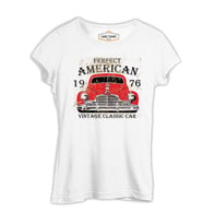 Amerikan Klasik Araba Beyaz Kadın Tshirt