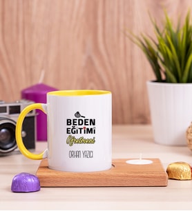 Beden Eğitimi Öğretmeni Ahşap Altlıklı Mumlu Sarı Kupa Bardak