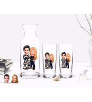 BK Gift Kişiye Özel Renkli Baskılı Sevgililer Karikatürlü İkili Rakı Bardağı ve Karaf Hediye Seti-7 (Model 1)