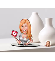 BK Gift Kişiye Özel Kadın Youtuber Karikatürlü Ahşap Biblo Model-2 (Beyaz)