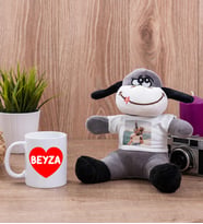 Sevgiliye Hediye İsim Yazılı Kalpli Beyaz Kupa Bardak ve Peluş Eşek
