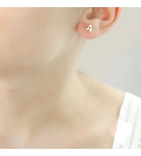 Harfli Yeni Sezon Tasarım Gümüş Küpe 24 Ayar Has Altın Kaplama Seçeneğiyle (Altın)