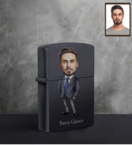 Kişiye Özel Patron Karikatürlü UV Baskılı Siyah Benzinli Çakmak Bay-9
