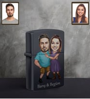 Kişiye Özel Sevgili Karikatürlü UV Baskılı Siyah Benzinli Çakmak Model 1