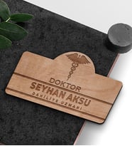 BK Gift Kişiye Özel Doktor Ahşap Yaka İsimliği - 2