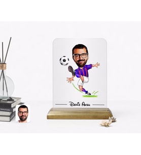BK Gift Kişiye Özel Erkek Bordo Mavi Futbolcu Karikatürlü Ahşap Standlı Çerçeve (Beyaz)