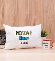Peyzaj Mimarı Dikdörtgen Yastık ve Kırmızı Kupa Bardak