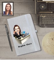 Kişiye Özel Patron Karikatürlü Gri Defter Kalem Hediye Seti  Bayan-17