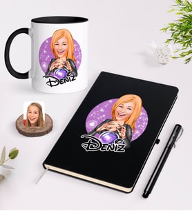 BK Gift Kişiye Özel Kadın Astrolog Karikatürlü Siyah Defter Kalem ve Kupa Seti-1 (Model 1)