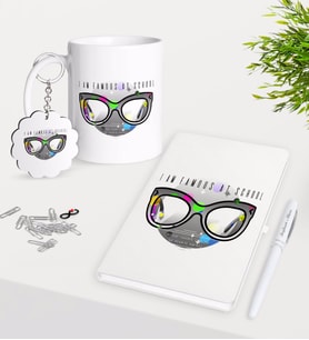 BK Gift Kişiye Özel Okul Ünlüyüm Kupa Anahtarlık Beyaz Defter Kalem Hediye Seti-3 (Model 1)