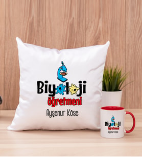 Biyoloji Öğretmeni Kare Yastık ve Kırmızı Kupa Bardak