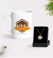 BK Gift Kişiye Özel Dünyanın En İyi Öğretmeni Beyaz Kupa ve Papatya Kolye Hediye Seti-21 (Model 1)