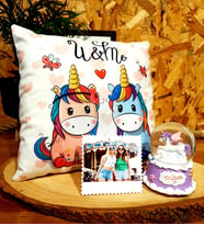 Kişiye Özel Dream Unicorn Işıklı Kar Küresi & Unicorn Puf Yastık Arkadaşa Hediye