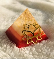 Epoksi Tasarım Lotus Piramit