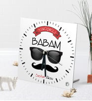BK Gift Kişiye Özel Yakışıklı Babam Masaüstü Kare Cam Saat-5 (Beyaz)