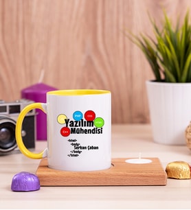 Yazılım Mühendisi Ahşap Altlıklı Mumlu Sarı Kupa Bardak