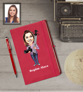 Kişiye Özel Fotoğrafçı Karikatürlü  Kırmızı Defter Kalem Hediye Seti Bayan-3