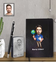 Kişiye Özel Öğretmen Karikatürlü  Siyah Defter Kalem Çakmak Hediye Seti  Bay-10 (Model 1)